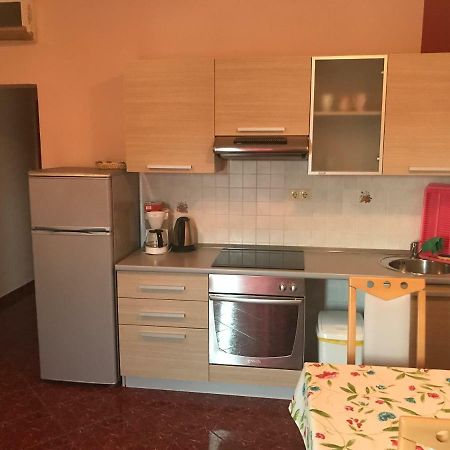 Apartmani Paulina Lopar Buitenkant foto