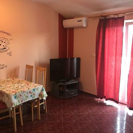 Apartmani Paulina Lopar Buitenkant foto