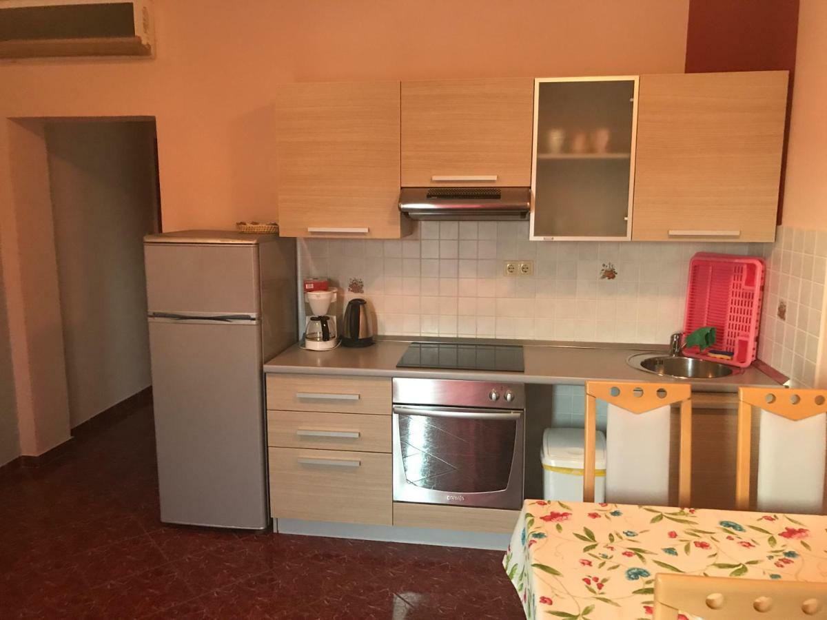 Apartmani Paulina Lopar Buitenkant foto